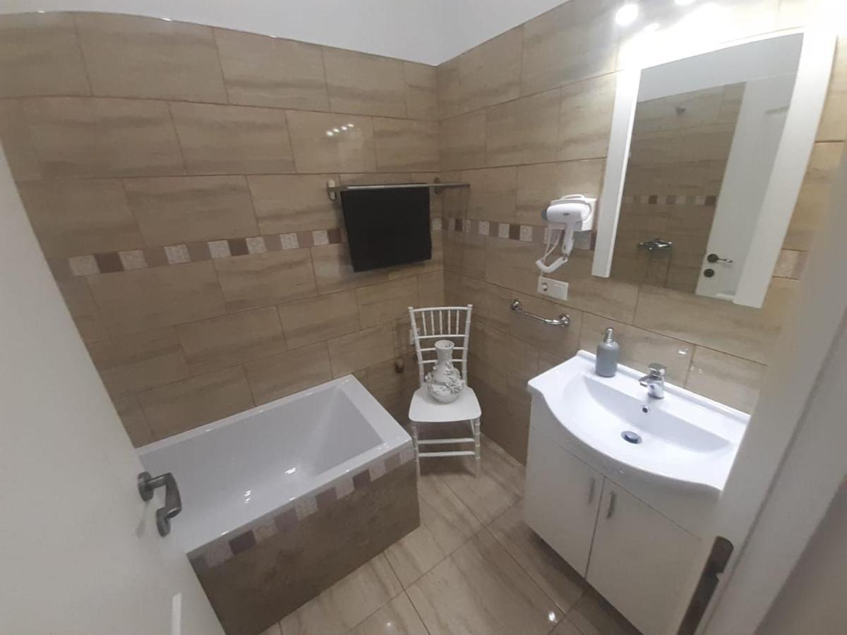Apartament 2 Camere - Casa Divertis بوزاو المظهر الخارجي الصورة