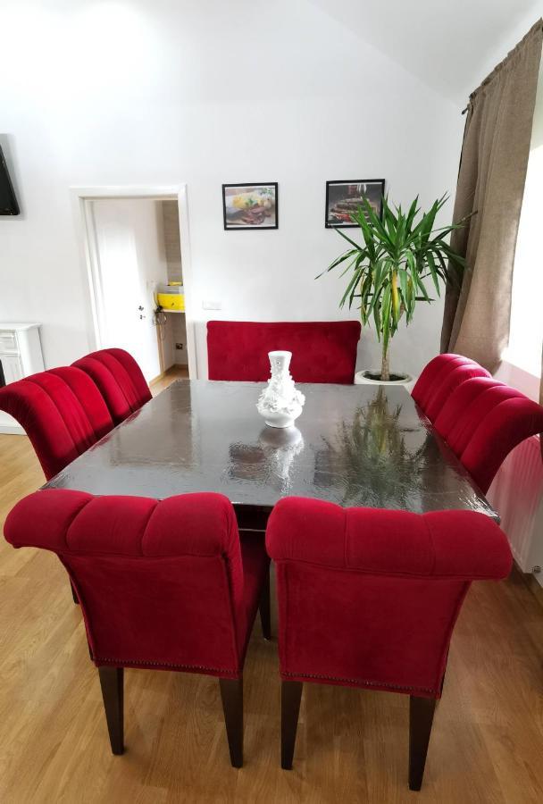 Apartament 2 Camere - Casa Divertis بوزاو المظهر الخارجي الصورة